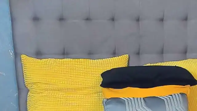 Snapshot of AmyCubes chatting on 02.20.26 AmyCubes online show from 02.20.26