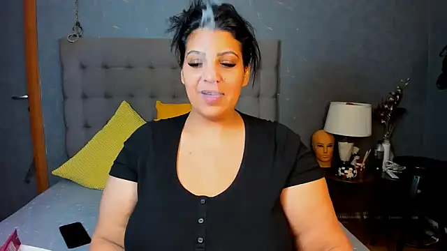 Snapshot of AmyCubes chatting on 03.22.26 AmyCubes online show from 03.22.26