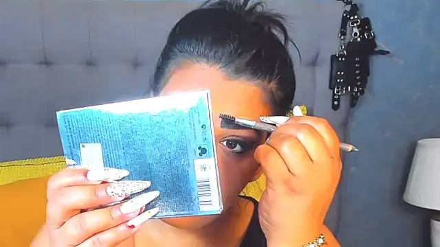 Snapshot of AmyCubes chatting on 04.16.26 AmyCubes online show from 04.16.26