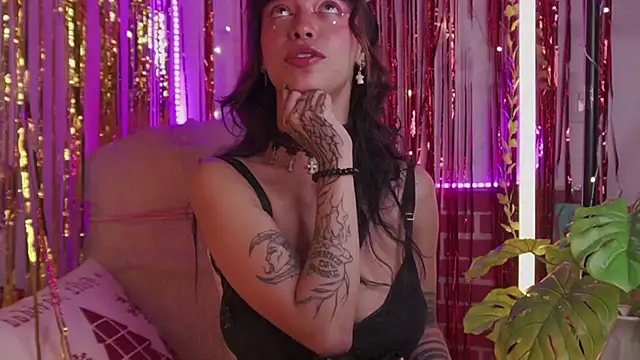 Kitty arts online show from 12.16.24