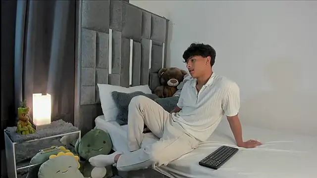 All3ssandr0 online show from 10.09.25