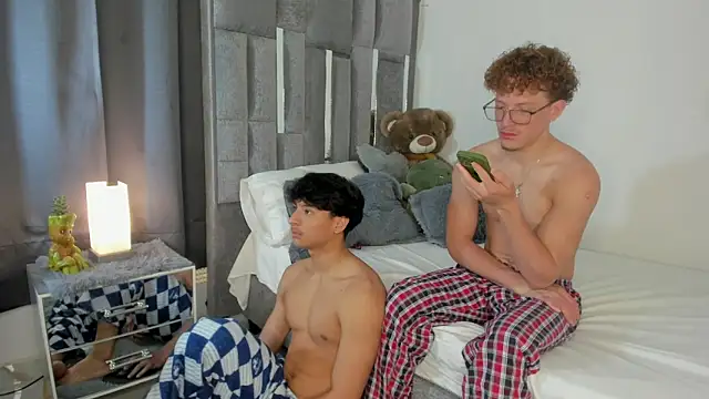 All3ssandr0 online show from 10.20.25