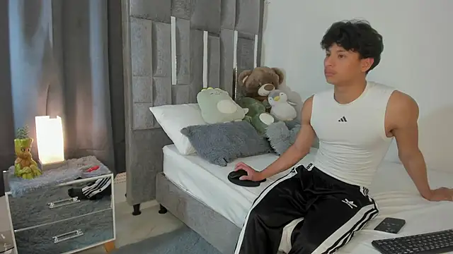 All3ssandr0 online show from 10.23.25