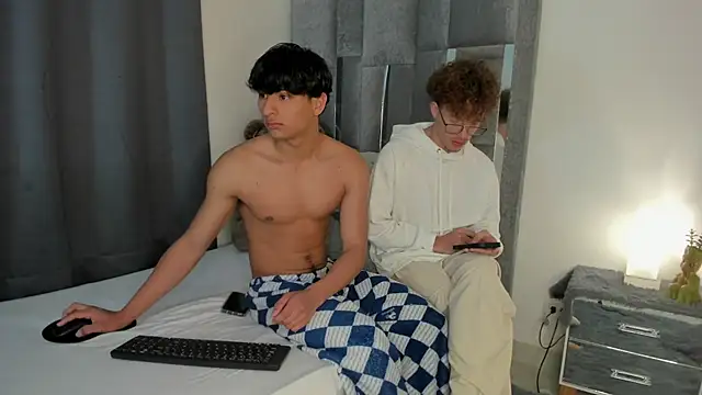 Snapshot of All3ssandr0 chatting on 11.14.25 All3ssandr0 online show from 11.14.25