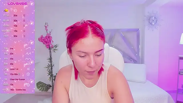 Snapshot of kendaall_jenner_ chatting on 02.11.25 kendaall jenner  online show from 02.11.25