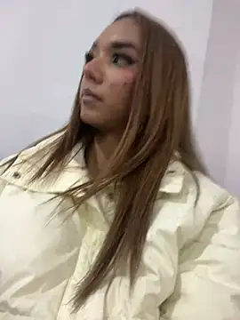 Snapshot of Nikol_Rang__ chatting on 02.19.25 Nikol Rang online show from 02.19.25