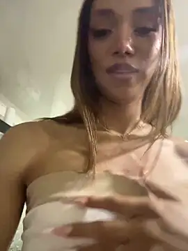 Snapshot of Nikol_Rang__ chatting on 03.02.25 Nikol Rang online show from 03.02.25