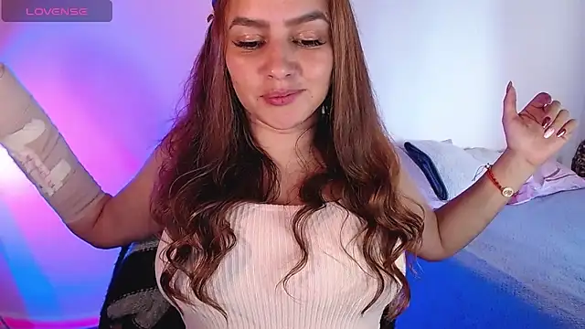 Snapshot of Lu_perez chatting on 12.14.24 Lu perez online show from 12.14.24