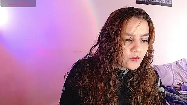 Snapshot of Lu_perez chatting on 01.08.25 Lu perez online show from 01.08.25