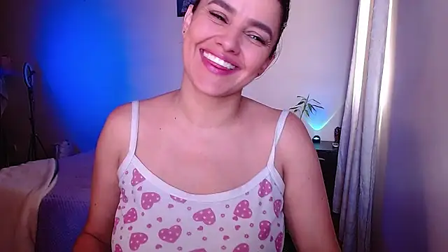 Snapshot of Lu_perez chatting on 01.23.25 Lu perez online show from 01.23.25
