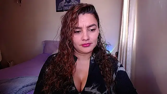 Snapshot of Lu_perez chatting on 01.24.25 Lu perez online show from 01.24.25
