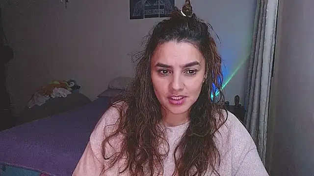 Snapshot of Lu_perez chatting on 02.05.25 Lu perez online show from 02.05.25