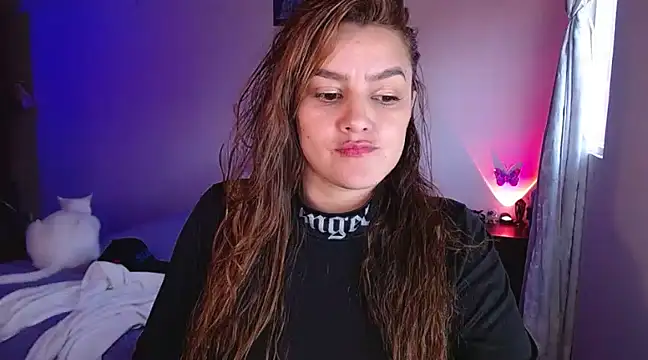 Snapshot of Lu_perez chatting on 02.26.25 Lu perez online show from 02.26.25
