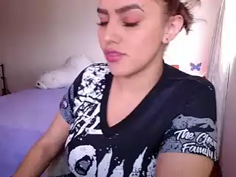 Snapshot of Lu_perez chatting on 03.01.25 Lu perez online show from 03.01.25