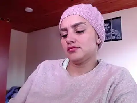 Snapshot of Lu_perez chatting on 03.06.25 Lu perez online show from 03.06.25