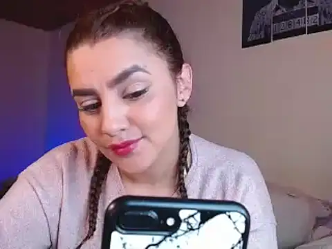 Snapshot of Lu_perez chatting on 03.07.25 Lu perez online show from 03.07.25