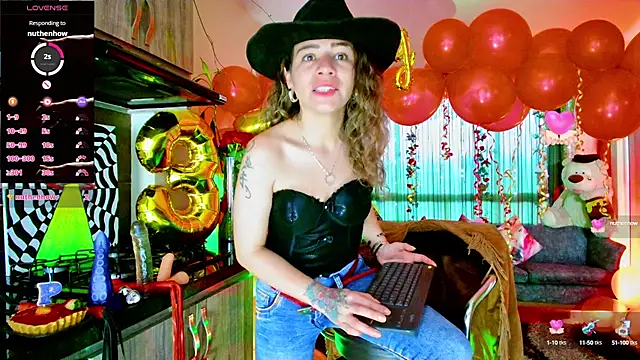 Snapshot of oriana_thomson2 chatting on 03.16.25 oriana thomson2 online show from 03.16.25