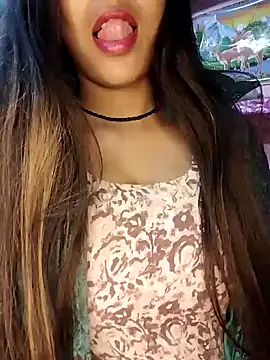 Snapshot of Sreya213 chatting on 12.26.24 Sreya213 online show from 12.26.24