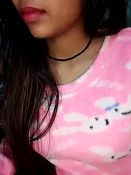 Snapshot of Sreya213 chatting on 01.11.25 Sreya213 online show from 01.11.25