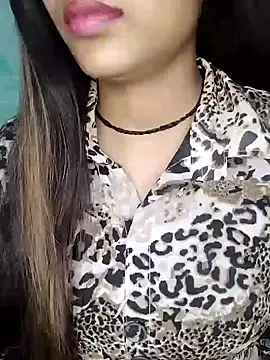 Snapshot of Sreya213 chatting on 01.25.25 Sreya213 online show from 01.25.25