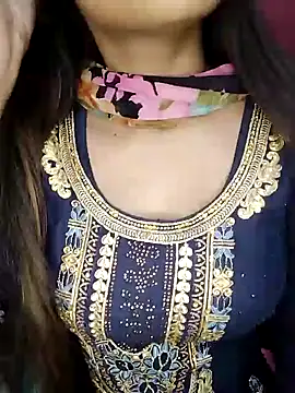 Snapshot of Sreya213 chatting on 01.30.25 Sreya213 online show from 01.30.25