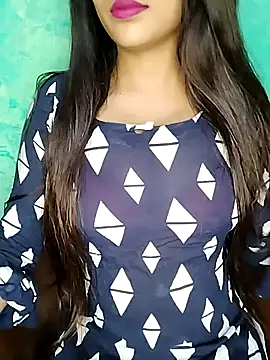Snapshot of Sreya213 chatting on 10.19.25 Sreya213 online show from 10.19.25