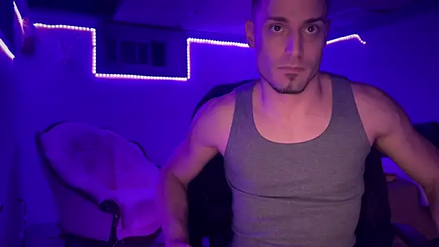 Snapshot of hot_shot_13 chatting on 12.11.24 hot shot 13 online show from 12.11.24