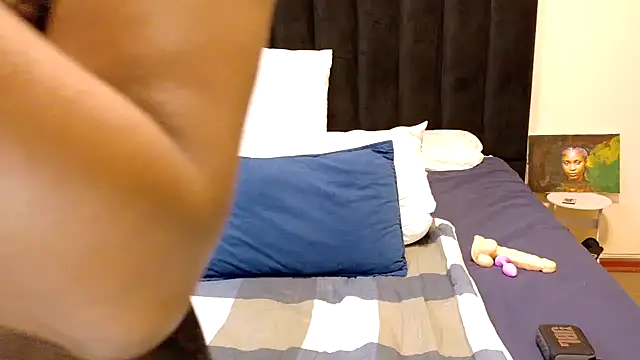 chloechrome online show from 02.05.26