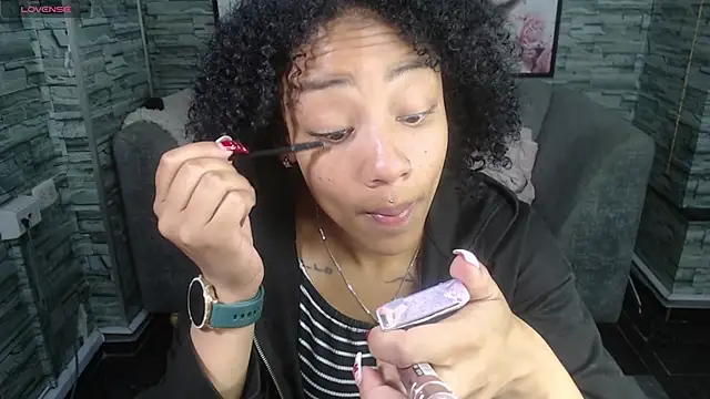 Violeth b online show from 09.26.25