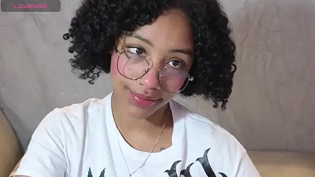 Violeth b online show from 10.15.25