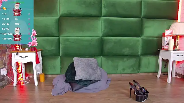 SelenSummer online show from 12.17.25