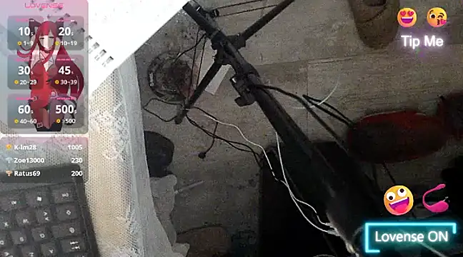 LisandreLaVenale online show from 02.19.25