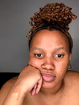 Sego TeeTee online show from 10.11.25