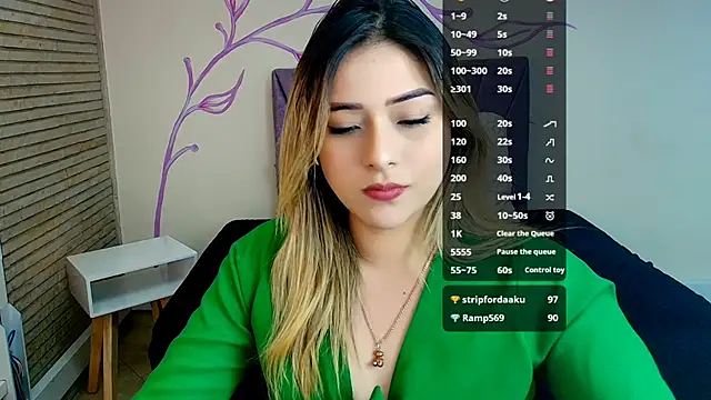 DahliaMoore online show from 12.03.24