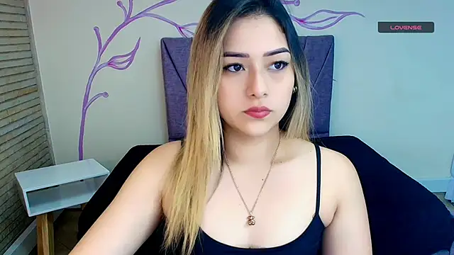 DahliaMoore online show from 12.05.24