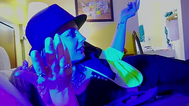 Snapshot of SkarlettRose96 chatting on 03.08.26 SkarlettRose96 online show from 03.08.26