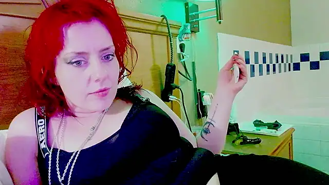 Snapshot of SkarlettRose96 chatting on 03.14.26 SkarlettRose96 online show from 03.14.26