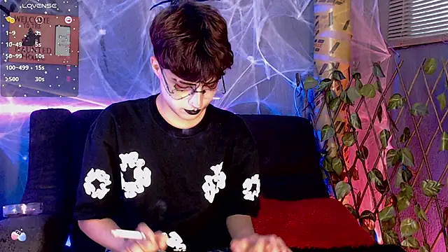 Jeam hot online show from 10.23.25