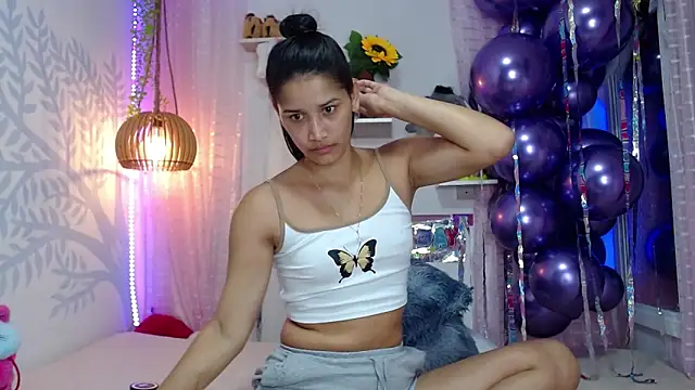 Snapshot of Alison_Wiley chatting on 10.13.25 Alison Wiley online show from 10.13.25