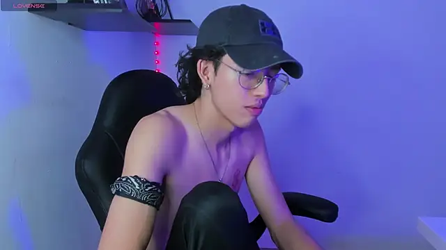 manu vera online show from 02.26.25