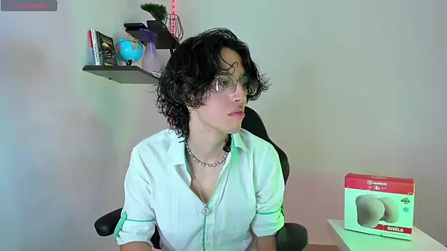 manu vera online show from 10.19.25