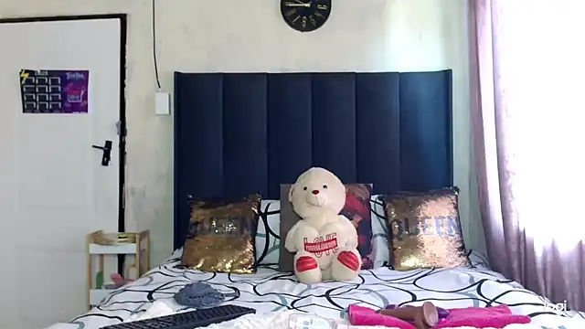 quenliyasa online show from 09.26.25