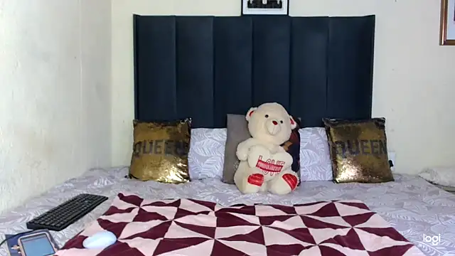 quenliyasa online show from 10.01.25