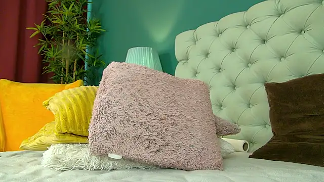 Foxxxy MILF online show from 03.09.25