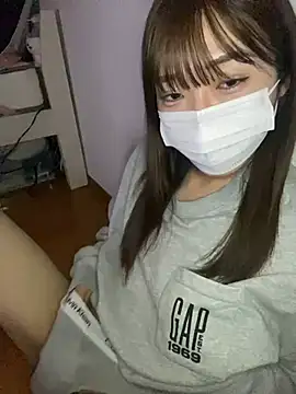 Snapshot of pantumieteruyo chatting on 01.17.25 pantumieteruyo online show from 01.17.25