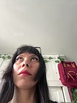 Snapshot of EemaHaruki chatting on 09.16.25 EemaHaruki online show from 09.16.25