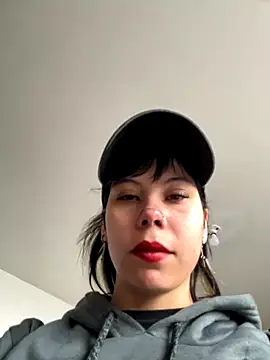 Snapshot of EemaHaruki chatting on 10.06.25 EemaHaruki online show from 10.06.25