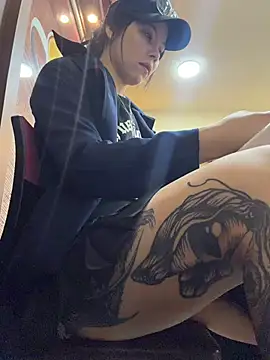 EemaHaruki online show from 04.21.26