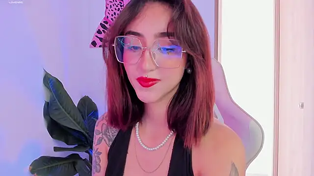 MelodieRoy online show from 02.10.25