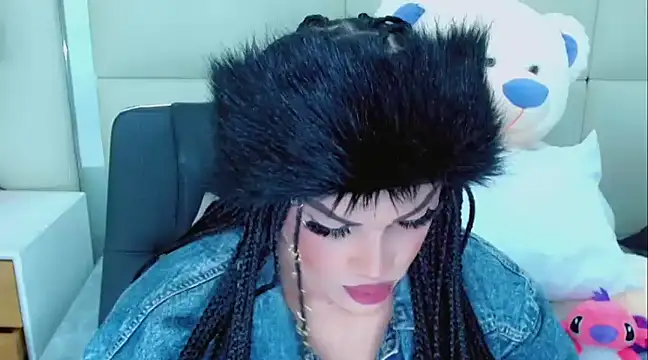 NathaliaCross online show from 01.22.25